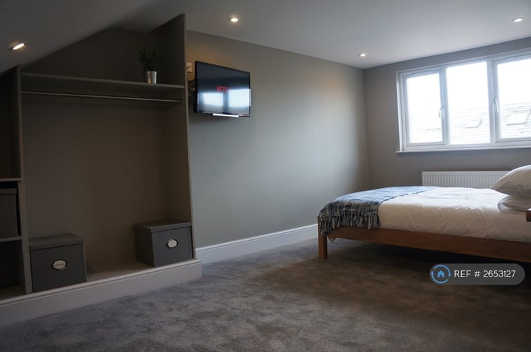 7 bedroom house in Lidderdale Road, Liverpool, L15 (7 bed) (#2653127)