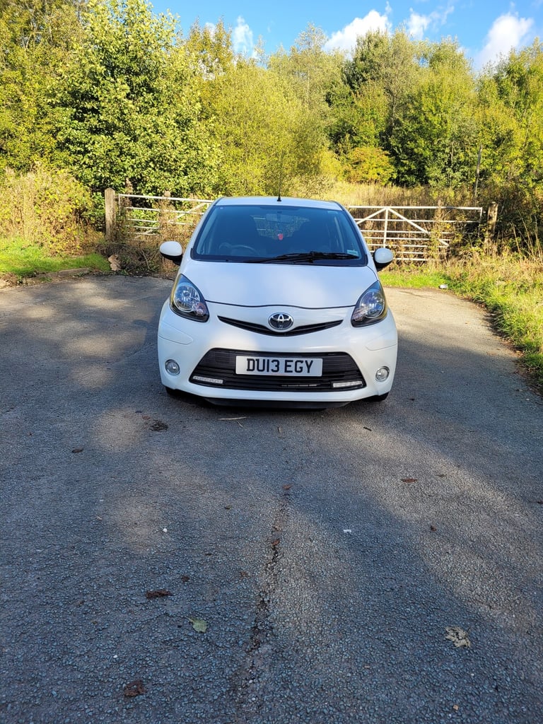 2013 Toyota AYGO 1.0 VVT-i Fire 5dr HATCHBACK Petrol Manual
