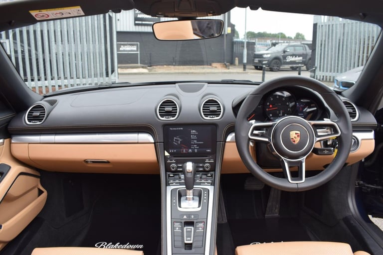2017 Porsche Boxster 2.0 2dr PDK CONVERTIBLE PETROL Automatic