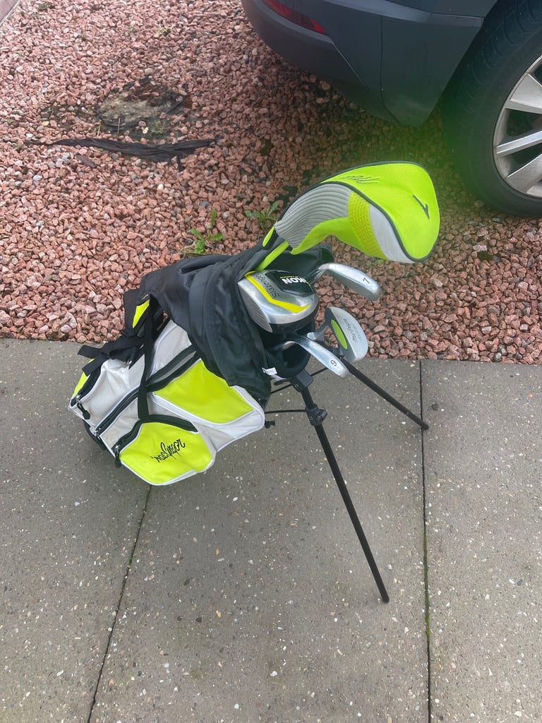 Kids golf clubs 