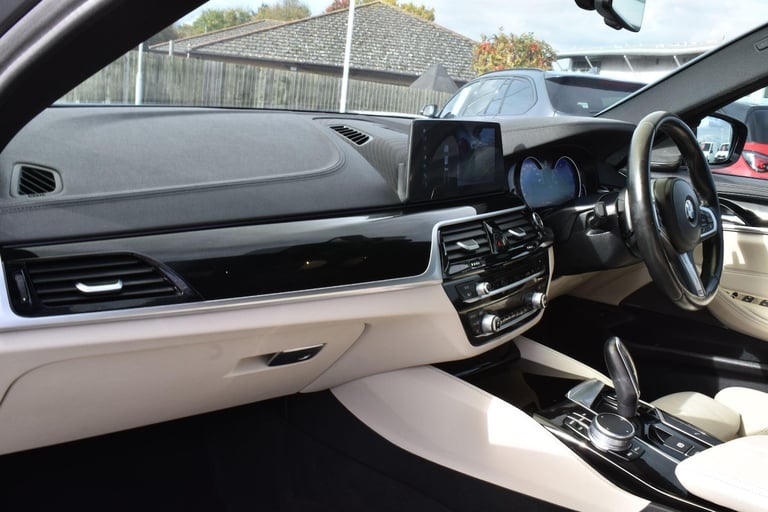 2017 BMW 5 Series 2.0 520d M Sport Auto Euro 6 (s/s) 4dr Diesel