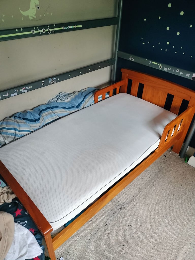 Wooden toddler bed with mattress 