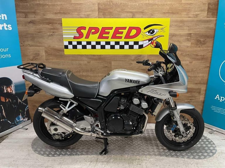 Yamaha FZS600 Fazer