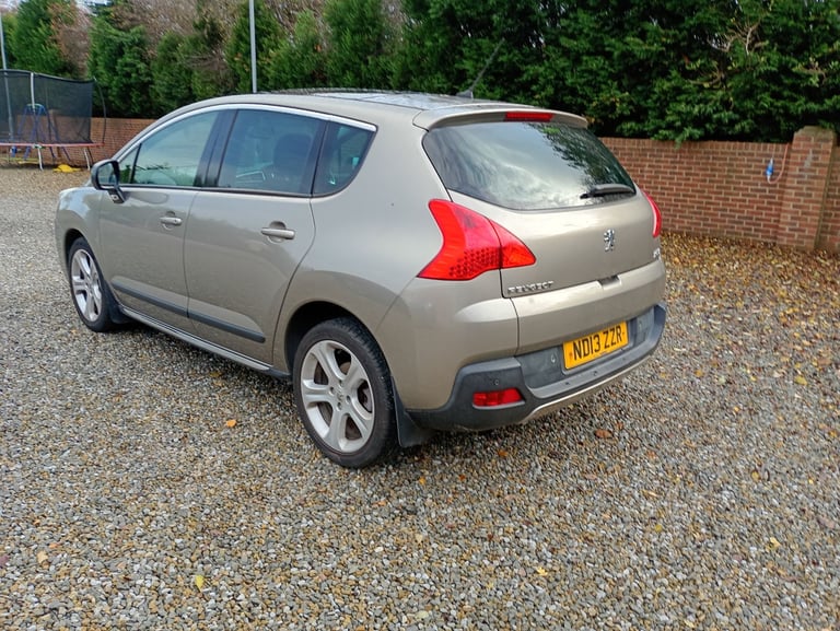 Peugeot, 3008, Hatchback, 2013, Manual, 1598 (cc), 5 doors