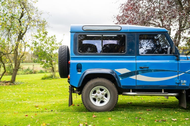 2020 Land Rover Defender 90 Saloon PETROL Manual
