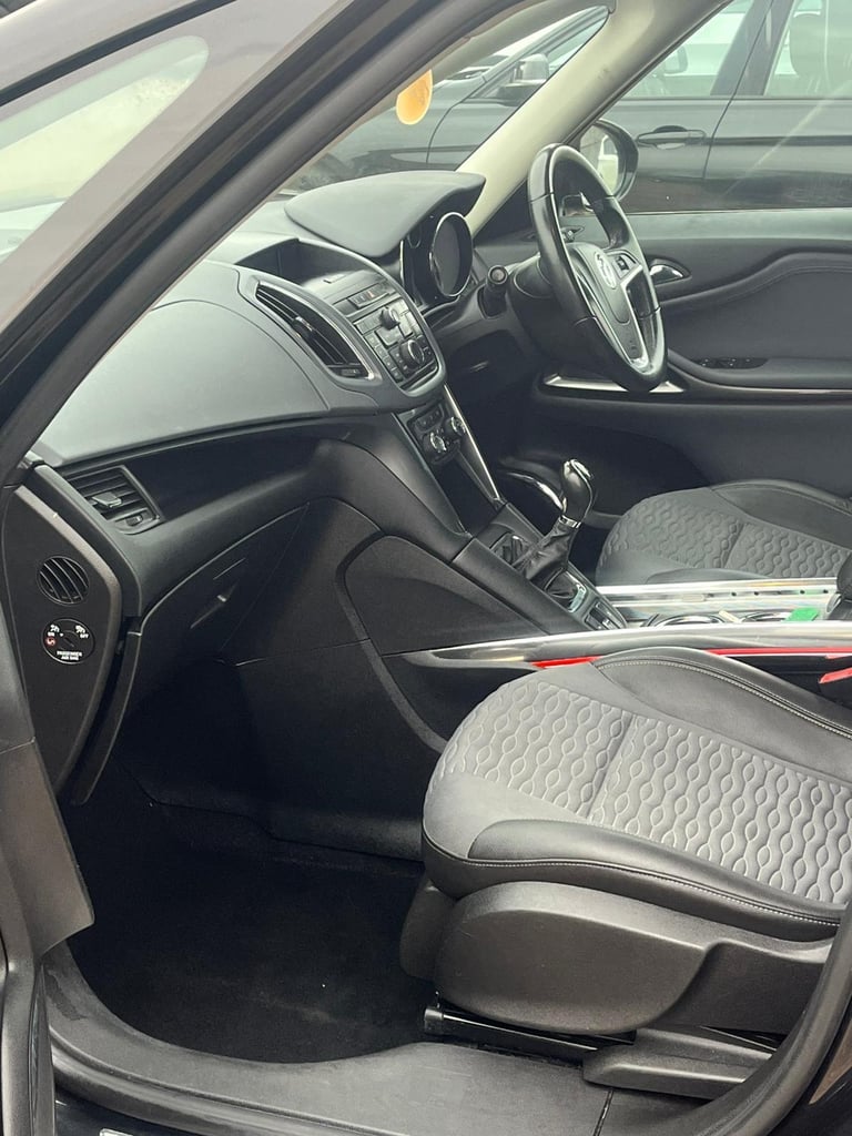 2013 Vauxhall Zafira Tourer 1.4T 16V SE Euro 5 5dr MPV Petrol Manual