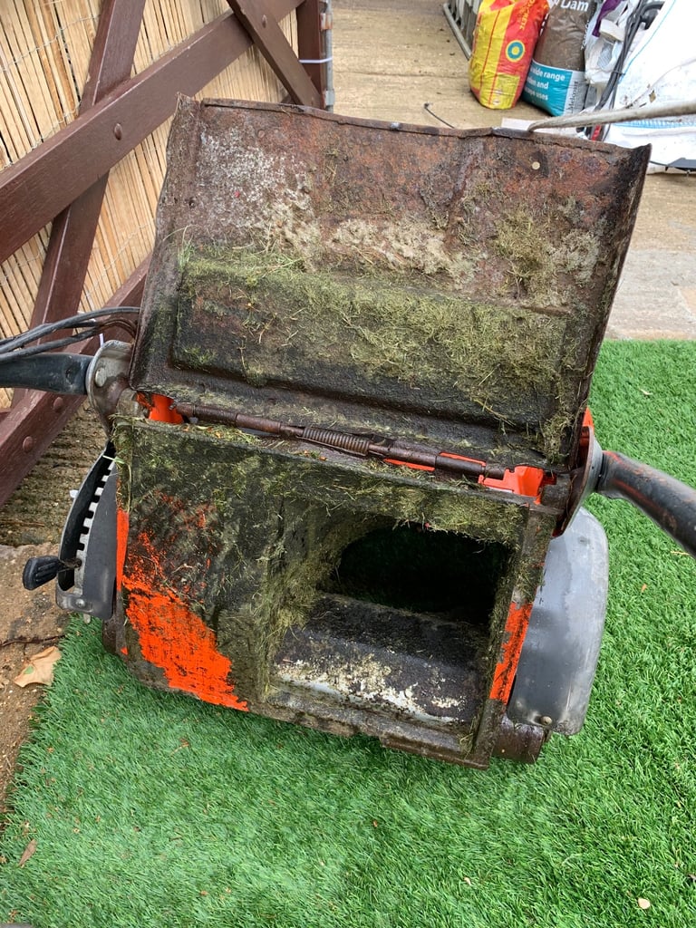 Kubota pro roller lawnmower 
