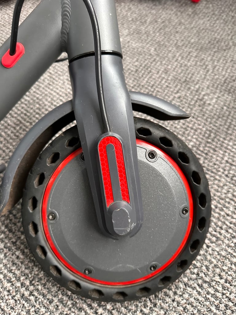 AOVO PRO ELECTRIC SCOOTER