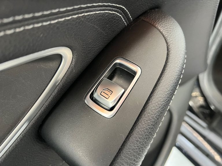 2018 Mercedes-Benz C-Class 2.0 C200 AMG Line Cabriolet 2dr Petrol G-Tronic+ Euro 6 (s/s) (184 ps)...