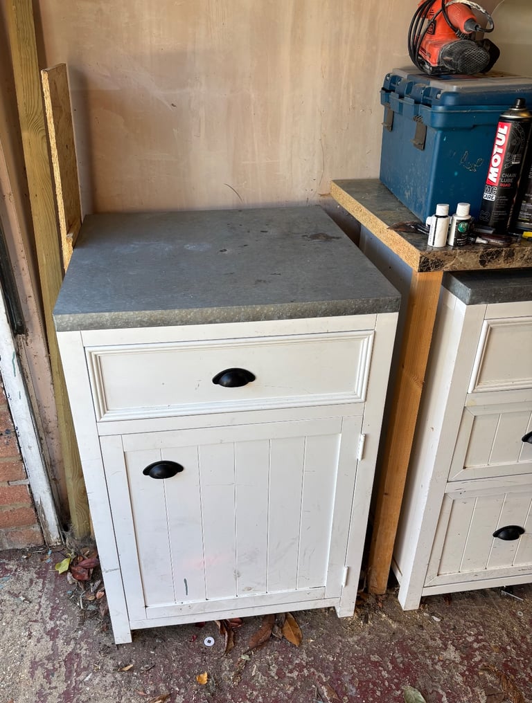 Freebie up-cycle opportunity - two kitchen units with zinc worktops