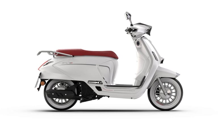 Morbidelli MBP SC125RE SC 125 Retro Scooter Learner Legal CBT A1 Commuter Saf...