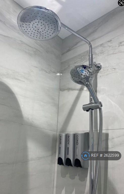 Studio flat in Surrenden Crescent, Brighton, BN1 (#2622599)