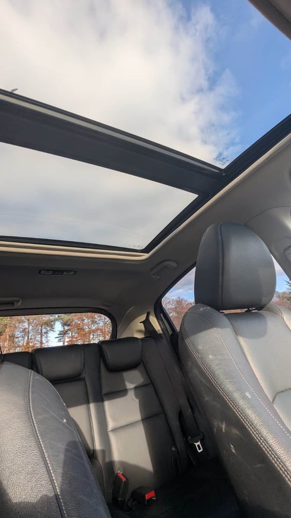 2019 Honda HR-V 1.5 i-VTEC Automatic – Panoramic Roof, MOT till March 2026, leather seats