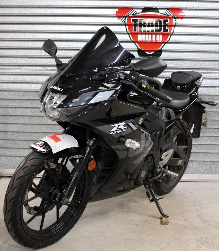 2018 18 SUZUKI GSXR 125 ABS GSX-R125 LEARNER LEGAL TRADE SALE BLACK 41K NEW MOT
