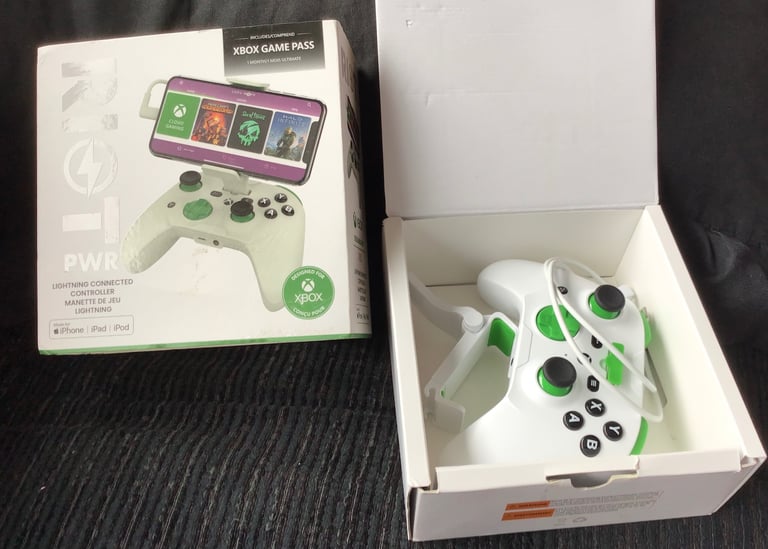 image for NEW Riot PWR lightning connected Xbox iPhone Cloud Gaming controller. NEW IN BOX