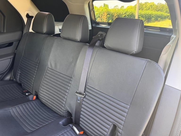 2021 Land Rover Discovery COMMERCIAL SE VAT Q 5 SEATS SUV Diesel Automatic