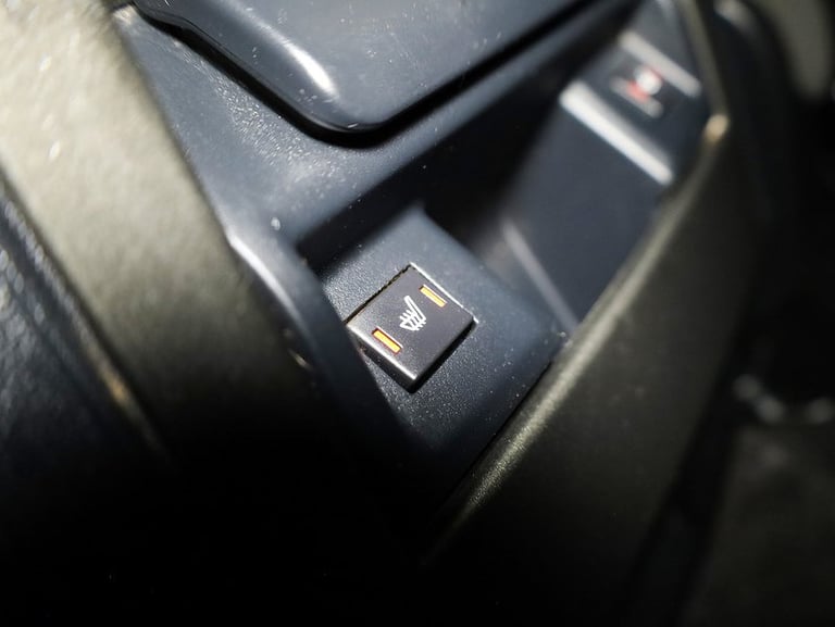 2015 Land Rover Discovery 4 SD V6 HSE SUV Diesel Automatic