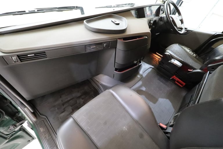 2018 (68 PLATE) Volvo  FH500 6x2 Euro 6 Tractor Units