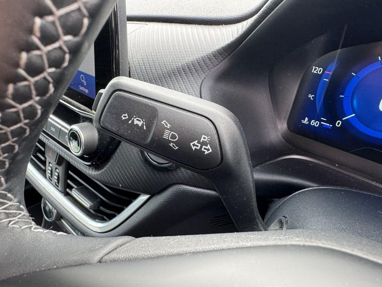 2022 Ford Fiesta Fiesta Titanium Vignale 5 door 1.0L EcoBoost 125PS mHEV FWD 6-Speed Manual HATCH...