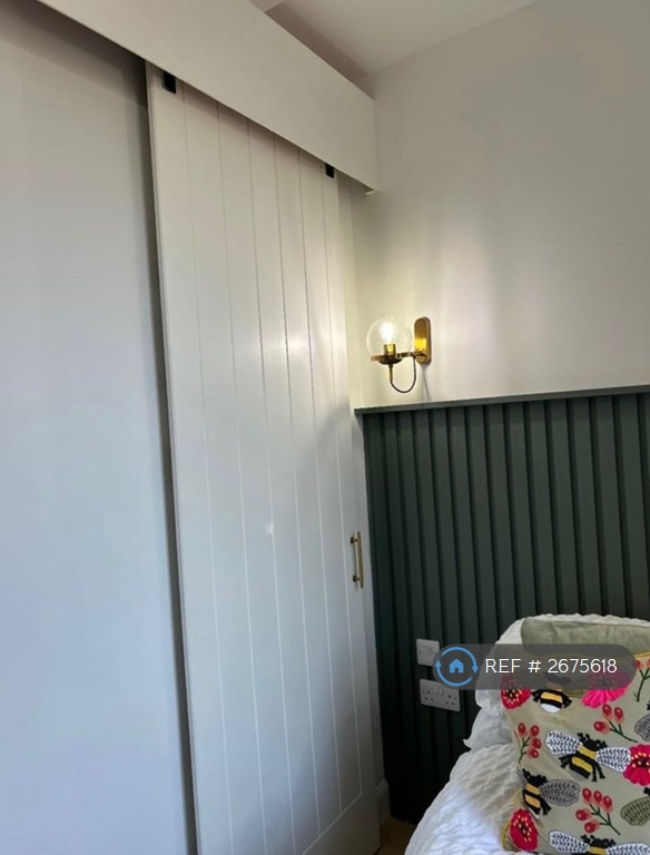 1 bedroom flat in Northfield Place, Aberdeen, AB25 (1 bed) (#2675618)