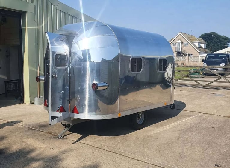 UNIQUE BULLET STYLE MOTORHOME