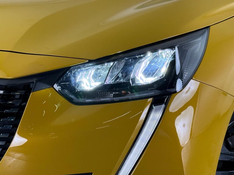 2021 Peugeot 208 1.2 PureTech Active Premium Euro 6 (s/s) 5dr HATCHBACK Petrol Manual