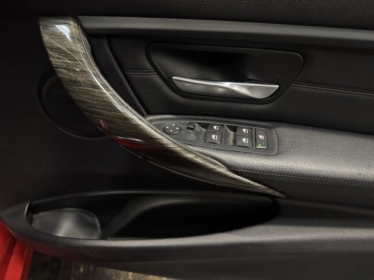 2012 BMW 3 Series 2.0 320D LUXURY TOURING 5DR Automatic Estate Diesel Automatic