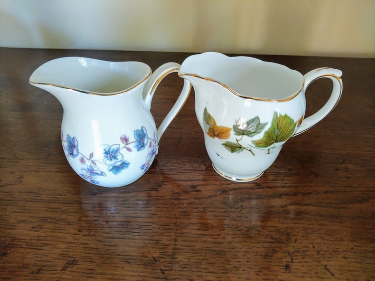 MUGS, JUGS, CRUET SET, & PLATES