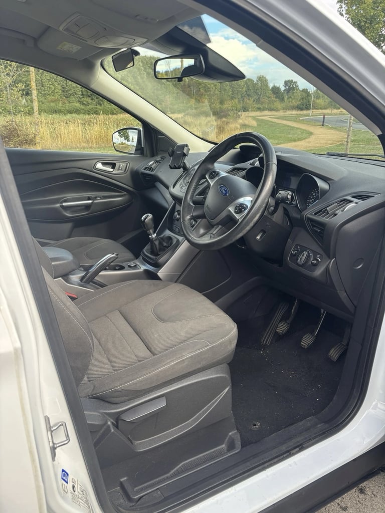 Ford, KUGA, Hatchback, 2016, Manual, 1997 (cc), 5 doors FSH cambelt done and newly serviced