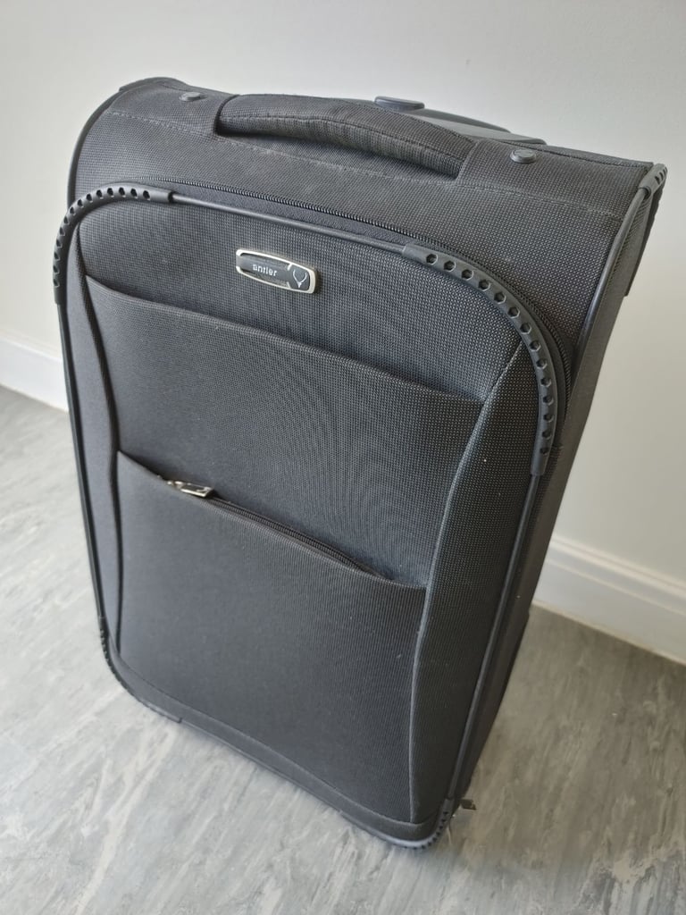 Suitcases cabin size 