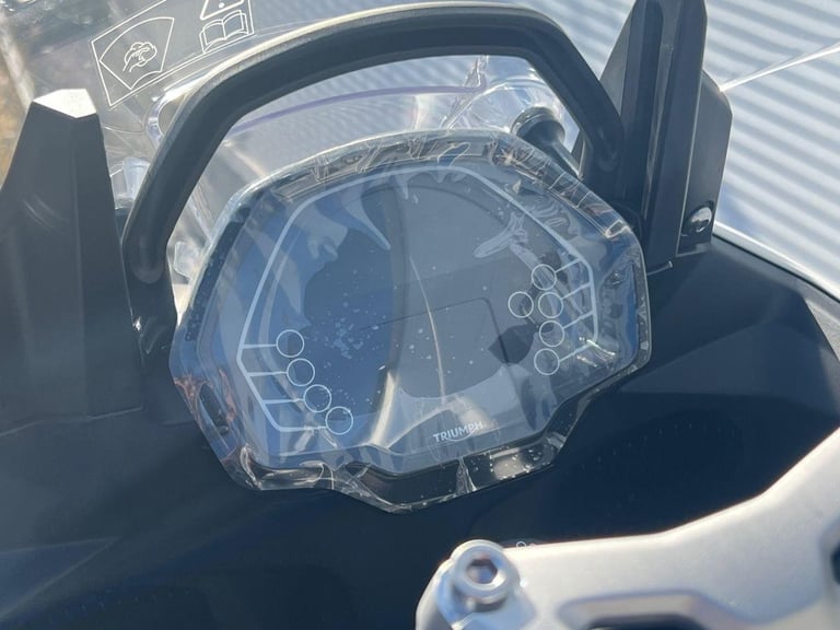 2025 Triumph Tiger Sport 660 PREMIUM COLOUR Petrol white 6 Speed