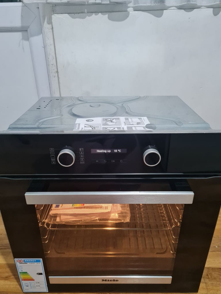 Miele single electric oven built-in black multifunction pyrolytic 