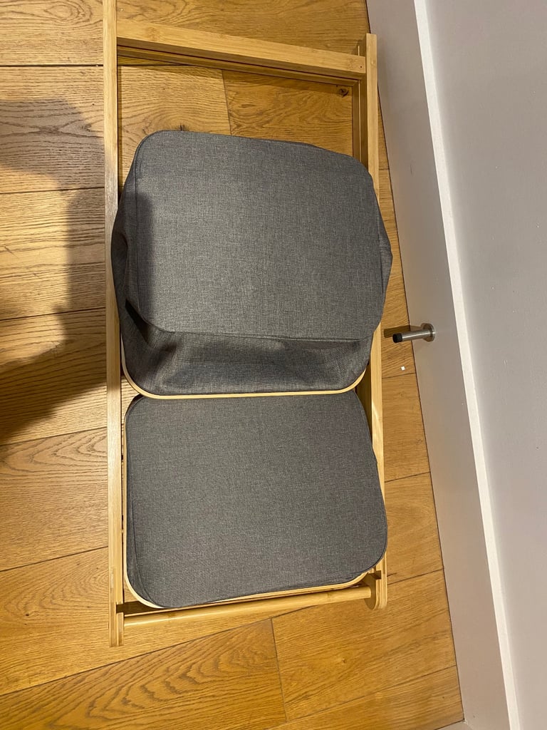 Collapsible wooden storage basket 