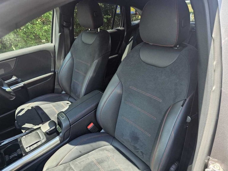  Mercedes-Benz GLA 200d AMG Line Executive 5dr Auto Hatchback Diesel Automatic