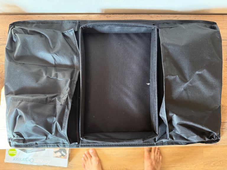 Sofa armrest organiser
