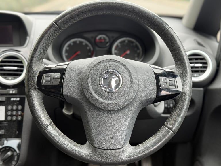 2014 Vauxhall Corsa 1.2 16V Excite Euro 5 5dr (A/C) HATCHBACK Petrol Manual