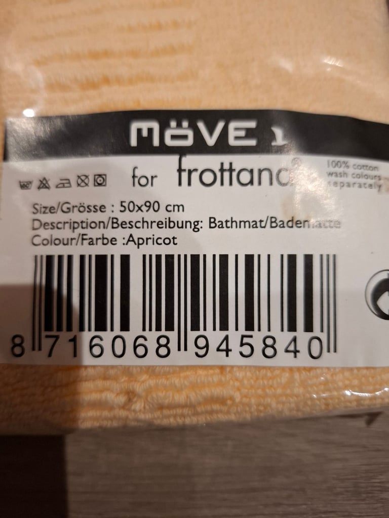 Brand new bath towels