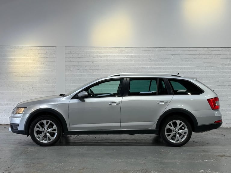 2017 Skoda Octavia 2.0 TDI Scout Estate 5dr Diesel Manual 4WD Euro 6 (s/s) (150 ps) ESTATE Diesel...