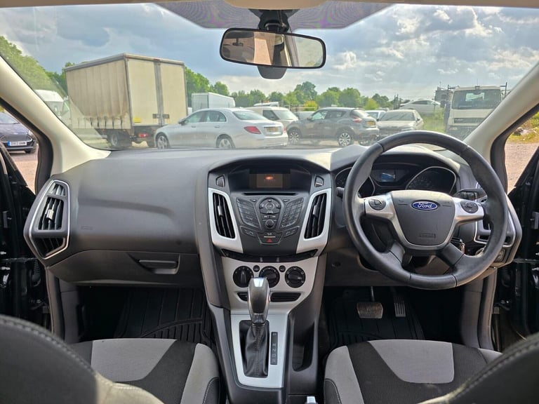 2013 Ford Focus 1.6 Zetec Powershift Euro 5 5dr Hatchback Petrol Automatic