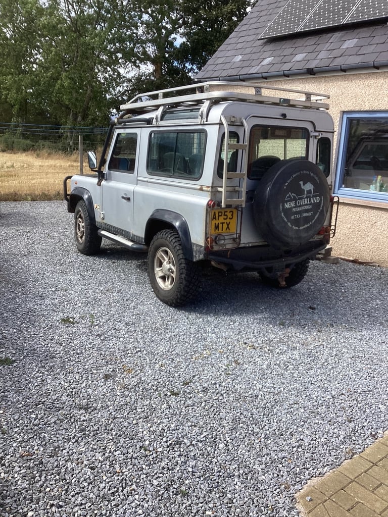 Land Rover, DEFENDER 90 G4 LE, Estate, 2004, 2495 (cc), 5 doors