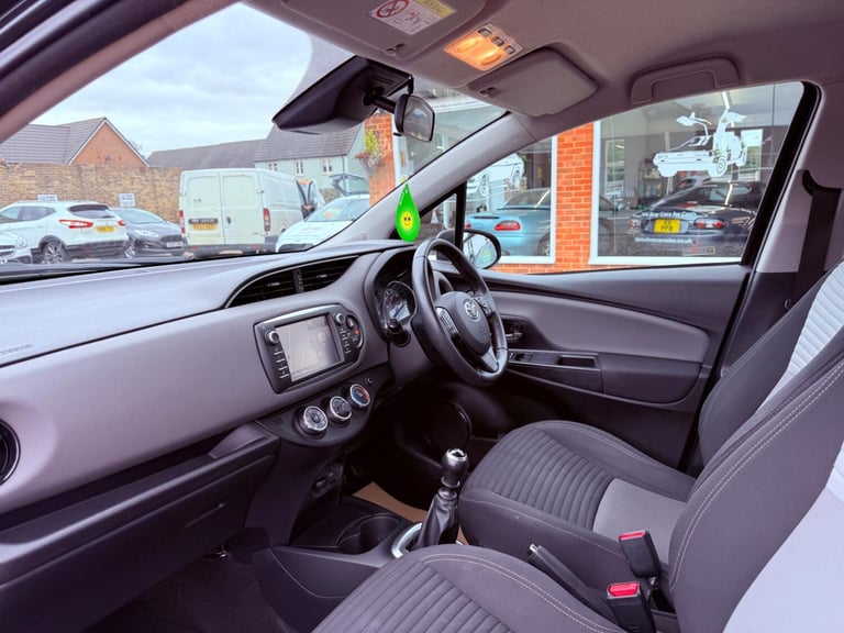 TOYOTA YARIS 1.5 VVT-i Icon Tech 2018