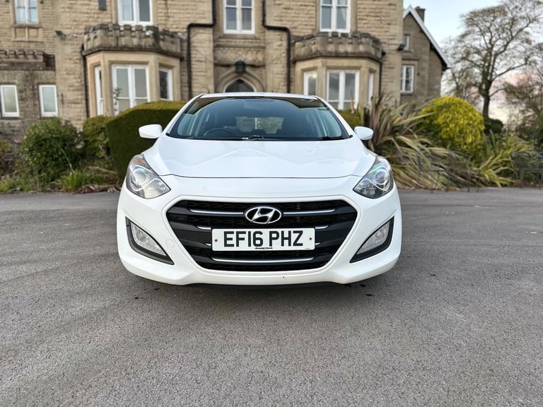 2016 Hyundai i30 1.6 CRDi Blue Drive SE DCT Euro 6 (s/s) 5dr HATCHBACK Diesel Automatic