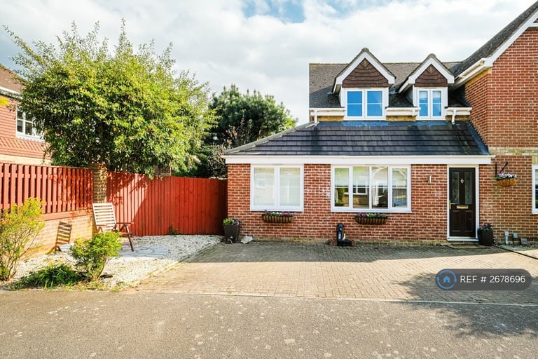 Studio flat in Tailors, Bishop's Stortford, CM23 (#2678696)