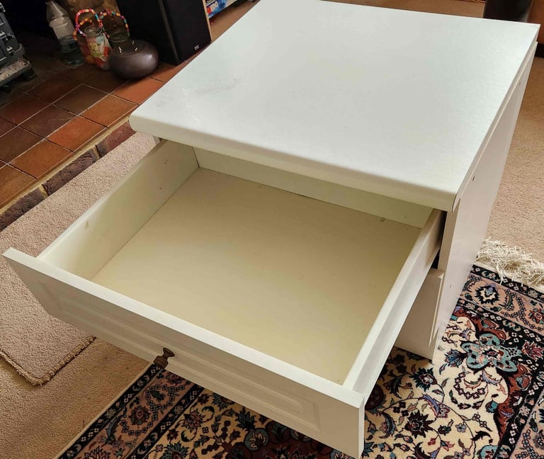 2 drawer cabinet