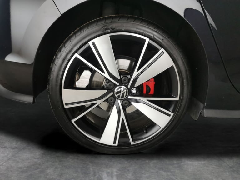 2022 Volkswagen Golf 2.0 TDI GTD Hatchback 5dr Diesel DSG Euro 6 (s/s) (200 ps) - BLUETOOTH - DI ...