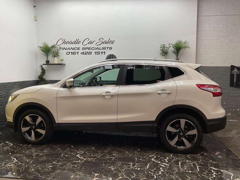 2015 Nissan Qashqai 1.5 dCi n-tec+ 2WD Euro 5 (s/s) 5dr HATCHBACK Diesel Manual