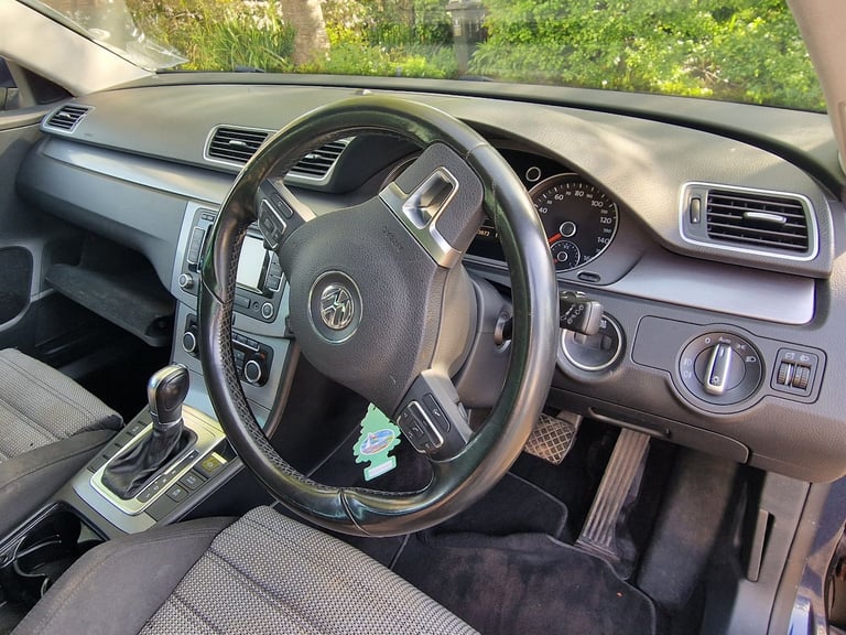 Volkswagen, PASSAT, Estate, 2011, Manual, 1968 (cc), 5 doors