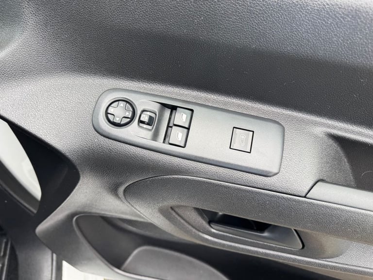 2021 Vauxhall Combo 1.5 Turbo D 2300 Sportive Panel Van 6dr Diesel Manual L2 H1 Euro 6 (100 ps) P...