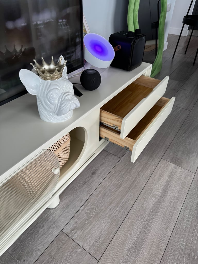 High-Quality TV Stand (White/Cream)
