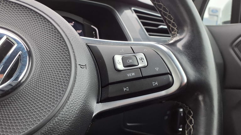 2020 Volkswagen Tiguan 2.0 TDi 150 R-Line Tech 5dr DSG Estate Diesel Automatic